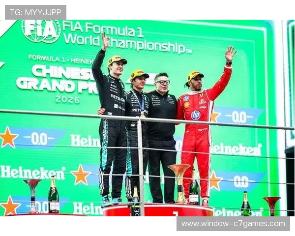 F1赛季激战升级多队策略博弈新星崛起冠军悬念再度拉满持续