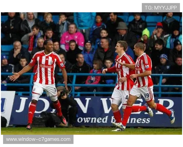 斯托克城俱乐部最新动态及赛季表现全面解析