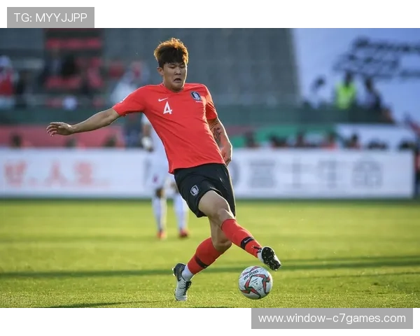 灰熊队迎来关键胜利 核心球员表现引发球迷热议